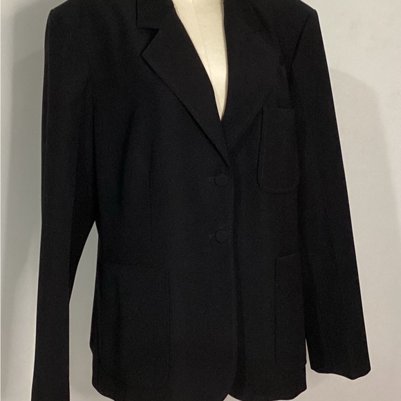 Louis Vuitton Classic Black Women's Uniform Blazer Jacket - Picture 3 of 13
